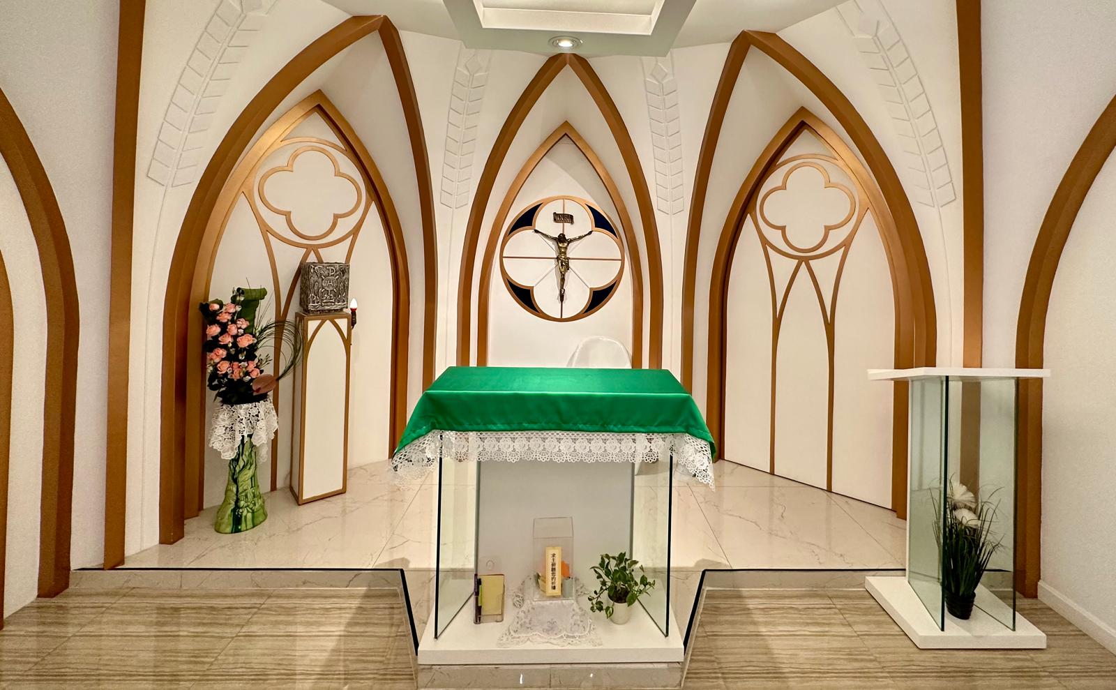 1.小聖堂内部近相